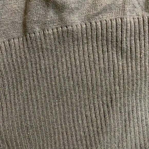 Mossimo NWT tiny sweater - Picture 4 of 6